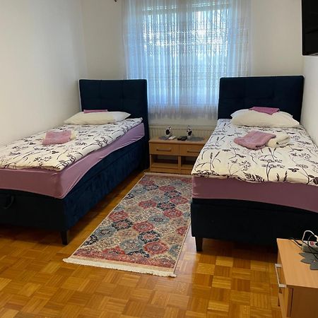 Lara Apartment Gradacac Bagian luar foto
